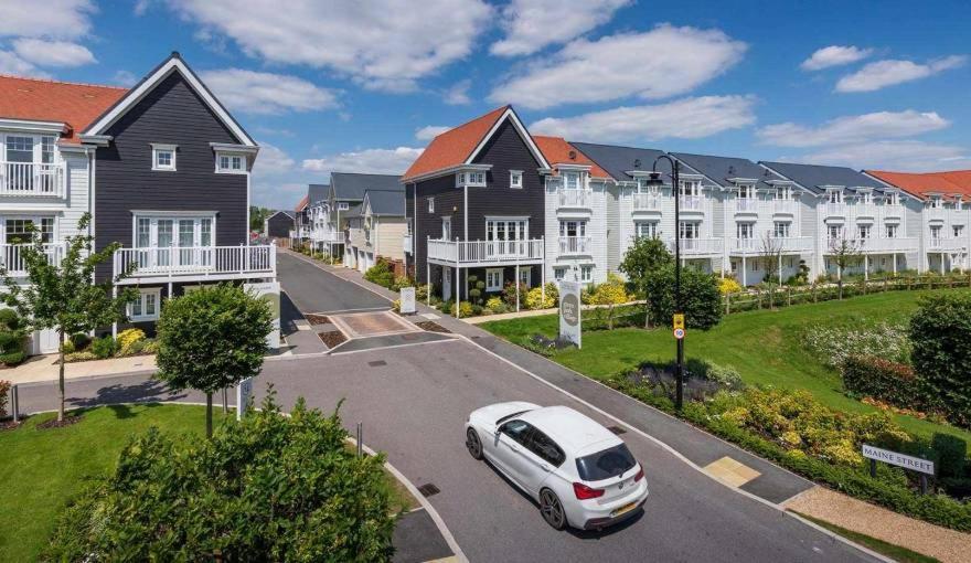Lakeside Lux Bedroom With Parking, M4 Jct 11, Next To Train Station Reading Eksteriør billede